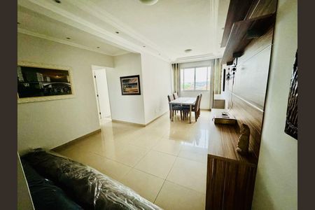 Apartamento à venda com 3 quartos, 65m² em Vila Sao Paulo, São Paulo