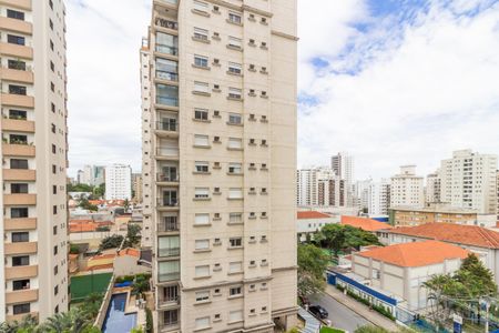 Apartamento à venda com 70m², 3 quartos e 1 vagaÁrea de Serviço