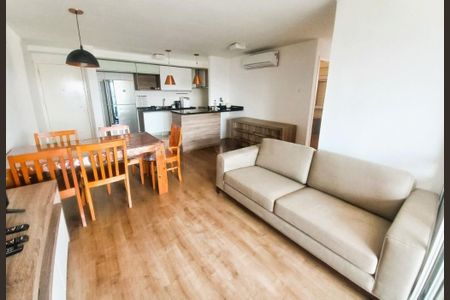 Apartamento à venda com 2 quartos, 71m² em Campo Belo, São Paulo