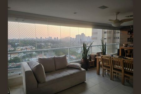Apartamento à venda com 3 quartos, 180m² em Campo Belo, São Paulo