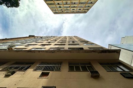 Studio à venda com 30700m², 1 quarto e sem vaga Studio à venda com 30700m², 1 quarto e sem vagaFachada