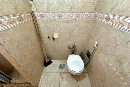 Studio à venda com 30700m², 1 quarto e sem vaga Studio à venda com 30700m², 1 quarto e sem vagaBanheiro