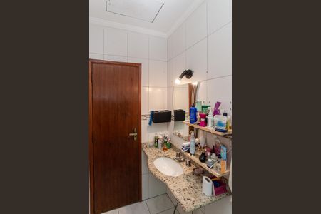 Casa à venda com 250m², 5 quartos e 5 vagasBanheiro da Suíte