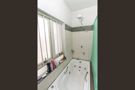 Casa à venda com 250m², 5 quartos e 5 vagasCasa 2 - Banheiro