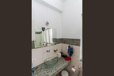 Casa à venda com 250m², 5 quartos e 5 vagasCasa 2 - Banheiro