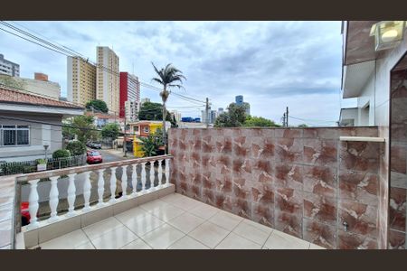 Casa à venda com 132m², 3 quartos e 1 vaga Casa à venda com 132m², 3 quartos e 1 vagaVaranda