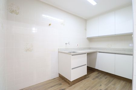 Casa à venda com 132m², 3 quartos e 1 vagaÁrea de Serviço