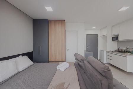 Quarto de kitnet/studio para alugar com 1 quarto, 40m² em Pinheiros, São Paulo