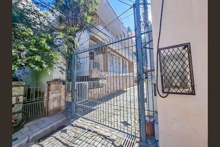 Apartamento para alugar com 74m², 2 quartos e sem vaga Apartamento para alugar com 74m², 2 quartos e sem vagaFachada