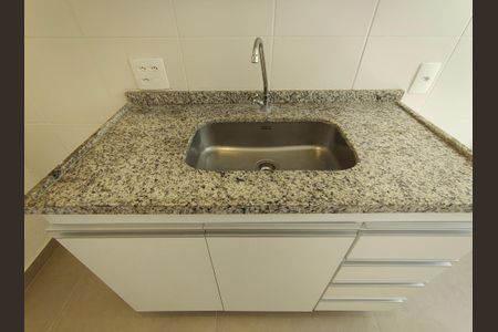 Sala/Cozinha de apartamento para alugar com 2 quartos, 40m² em Pechincha, Rio de Janeiro