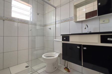 Casa para alugar com 100m², 2 quartos e 1 vaga Casa para alugar com 100m², 2 quartos e 1 vagaBanheiro
