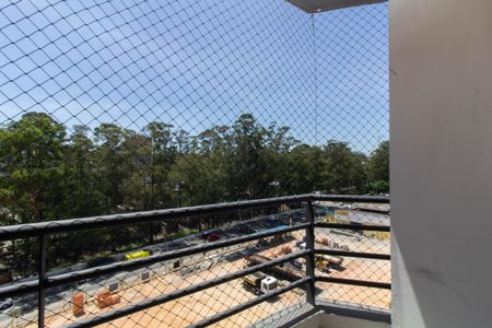 Sacada de apartamento para alugar com 2 quartos, 50m² em Vila Carmosina, São Paulo