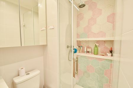 Apartamento à venda com 148m², 3 quartos e 4 vagas Apartamento à venda com 148m², 3 quartos e 4 vagasBanheiro da Suíte 1