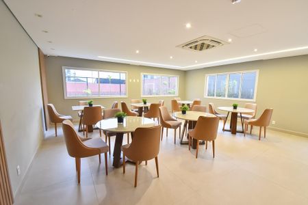 Apartamento à venda com 148m², 3 quartos e 4 vagas Apartamento à venda com 148m², 3 quartos e 4 vagasÁrea comum - Salão de festas