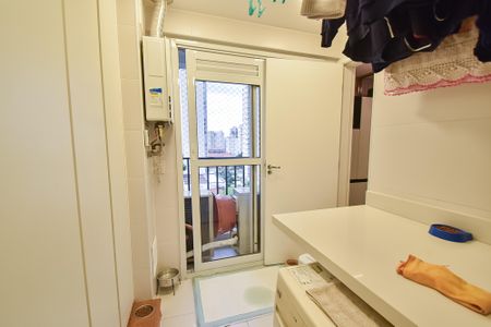 Apartamento à venda com 148m², 3 quartos e 4 vagas Apartamento à venda com 148m², 3 quartos e 4 vagasÁrea de serviço