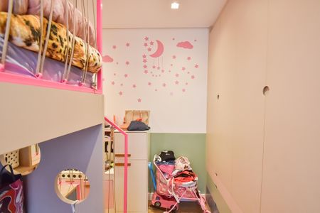 Apartamento à venda com 148m², 3 quartos e 4 vagas Apartamento à venda com 148m², 3 quartos e 4 vagasSuíte 2