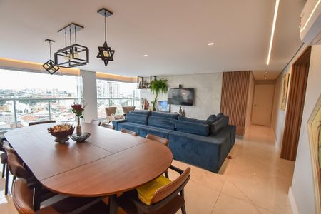 Apartamento à venda com 148m², 3 quartos e 4 vagas Apartamento à venda com 148m², 3 quartos e 4 vagasSala