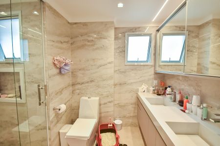 Apartamento à venda com 148m², 3 quartos e 4 vagas Apartamento à venda com 148m², 3 quartos e 4 vagasBanheiro da Suíte 3