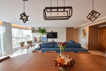 Apartamento à venda com 148m², 3 quartos e 4 vagas Apartamento à venda com 148m², 3 quartos e 4 vagasSala