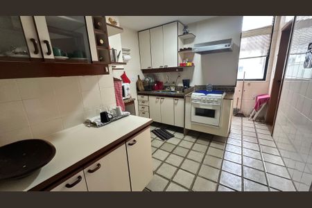 Apartamento à venda com 90m², 3 quartos e 2 vagasCozinha