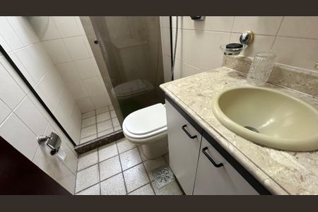 Apartamento à venda com 90m², 3 quartos e 2 vagasBanheiro quarto 2