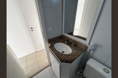 Apartamento para alugar com 62m², 2 quartos e 2 vagas Apartamento para alugar com 62m², 2 quartos e 2 vagasBanheiro da Suíte