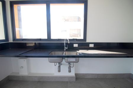 Apartamento à venda com 167m², 3 quartos e 2 vagas Apartamento à venda com 167m², 3 quartos e 2 vagasCozinha