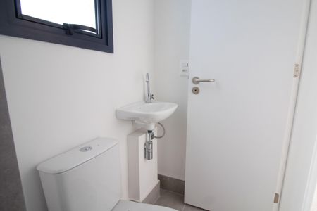 Apartamento à venda com 167m², 3 quartos e 2 vagas Apartamento à venda com 167m², 3 quartos e 2 vagasBanheiro de serviço