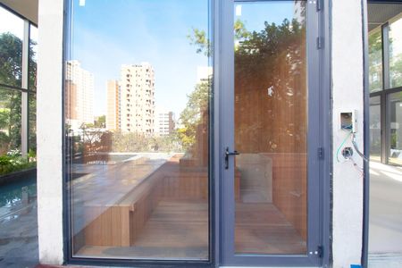 Apartamento à venda com 167m², 3 quartos e 2 vagas Apartamento à venda com 167m², 3 quartos e 2 vagasSauna