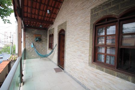 Casa à venda com 150m², 4 quartos e 3 vagasVaranda Quarto 1