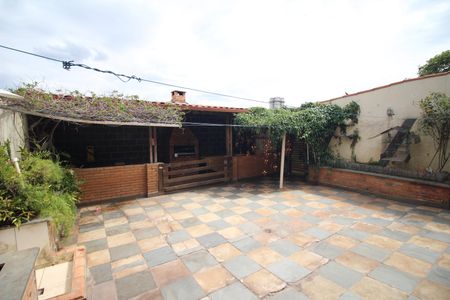 Casa à venda com 150m², 4 quartos e 3 vagasQuintal