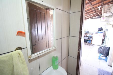 Casa à venda com 150m², 4 quartos e 3 vagasBanheiro 1