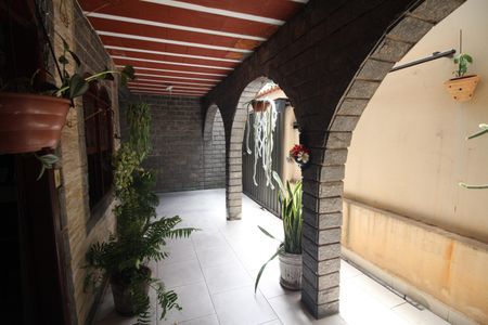 Casa à venda com 150m², 4 quartos e 3 vagasVaranda