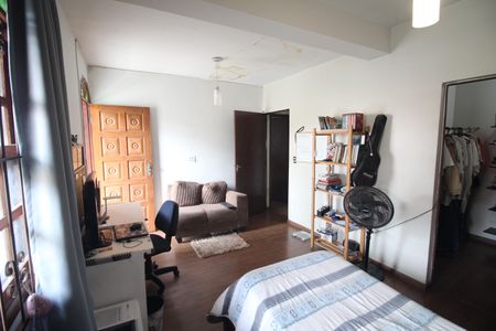 Casa à venda com 150m², 4 quartos e 3 vagasQuarto 1