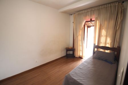 Casa à venda com 150m², 4 quartos e 3 vagasQuarto 4