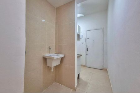 Apartamento para alugar com 27m², 1 quarto e sem vaga Apartamento para alugar com 27m², 1 quarto e sem vagaCozinha e Área de Serviço