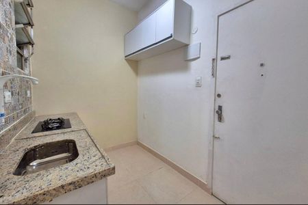 Apartamento para alugar com 27m², 1 quarto e sem vaga Apartamento para alugar com 27m², 1 quarto e sem vagaCozinha e Área de Serviço
