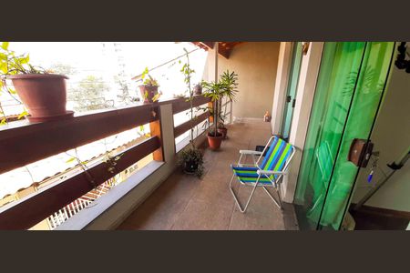 Varanda de casa para alugar com 2 quartos, 65m² em Metalúrgicos, Osasco