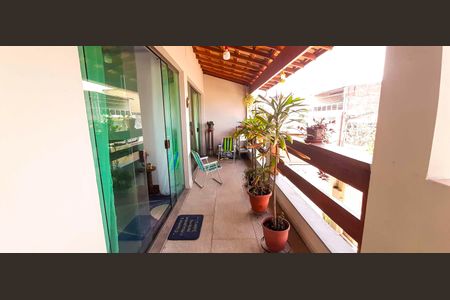 Varanda de casa para alugar com 2 quartos, 65m² em Metalúrgicos, Osasco