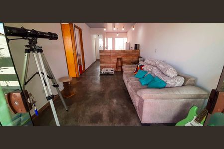 Sala de casa para alugar com 2 quartos, 65m² em Metalúrgicos, Osasco