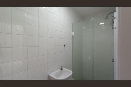Casa de condomínio à venda com 241m², 4 quartos e 3 vagas Casa de condomínio à venda com 241m², 4 quartos e 3 vagasBanheiro de Serviço