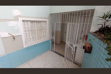 Casa de condomínio à venda com 241m², 4 quartos e 3 vagas Casa de condomínio à venda com 241m², 4 quartos e 3 vagasÁrea de Serviço