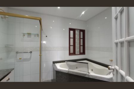 Casa de condomínio à venda com 241m², 4 quartos e 3 vagas Casa de condomínio à venda com 241m², 4 quartos e 3 vagasQuarto 3 - Suíte