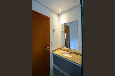 Apartamento para alugar com 138m², 3 quartos e 2 vagas Apartamento para alugar com 138m², 3 quartos e 2 vagasBanheiro da Suíte 2