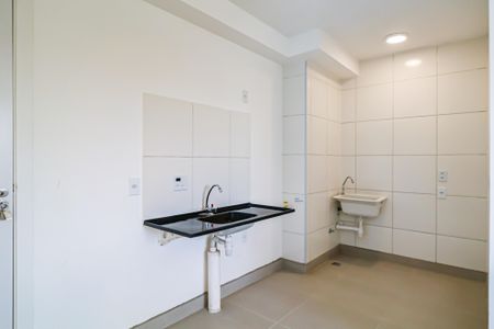 Apartamento para alugar com 32m², 2 quartos e sem vaga Apartamento para alugar com 32m², 2 quartos e sem vagaCozinha e Área de Serviço