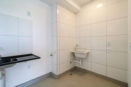 Apartamento para alugar com 32m², 2 quartos e sem vaga Apartamento para alugar com 32m², 2 quartos e sem vagaCozinha e Área de Serviço
