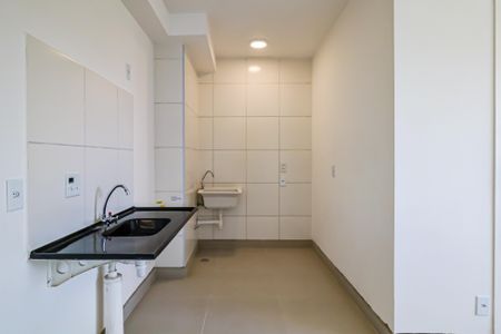 Apartamento para alugar com 32m², 2 quartos e sem vaga Apartamento para alugar com 32m², 2 quartos e sem vagaCozinha e Área de Serviço