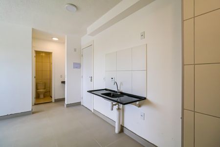 Apartamento para alugar com 32m², 2 quartos e sem vaga Apartamento para alugar com 32m², 2 quartos e sem vagaCozinha e Área de Serviço