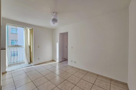 Sala de apartamento à venda com 2 quartos, 55m² em Fernão Dias, Belo Horizonte