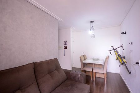 Sala  de apartamento para alugar com 2 quartos, 41m² em Vila Cristalia, São Paulo